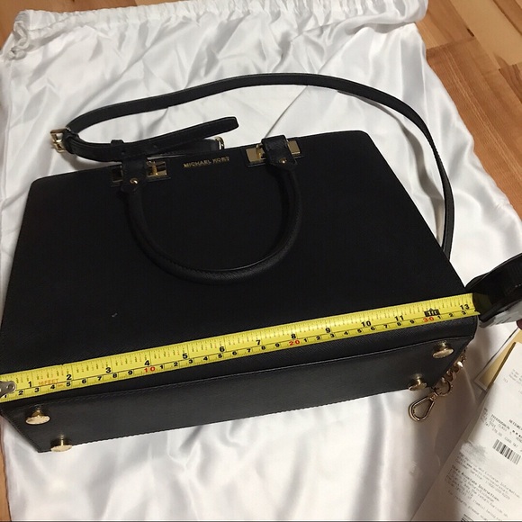 SOLD MK Michael kors authenticQuinn large black… - Picture 4 of 6